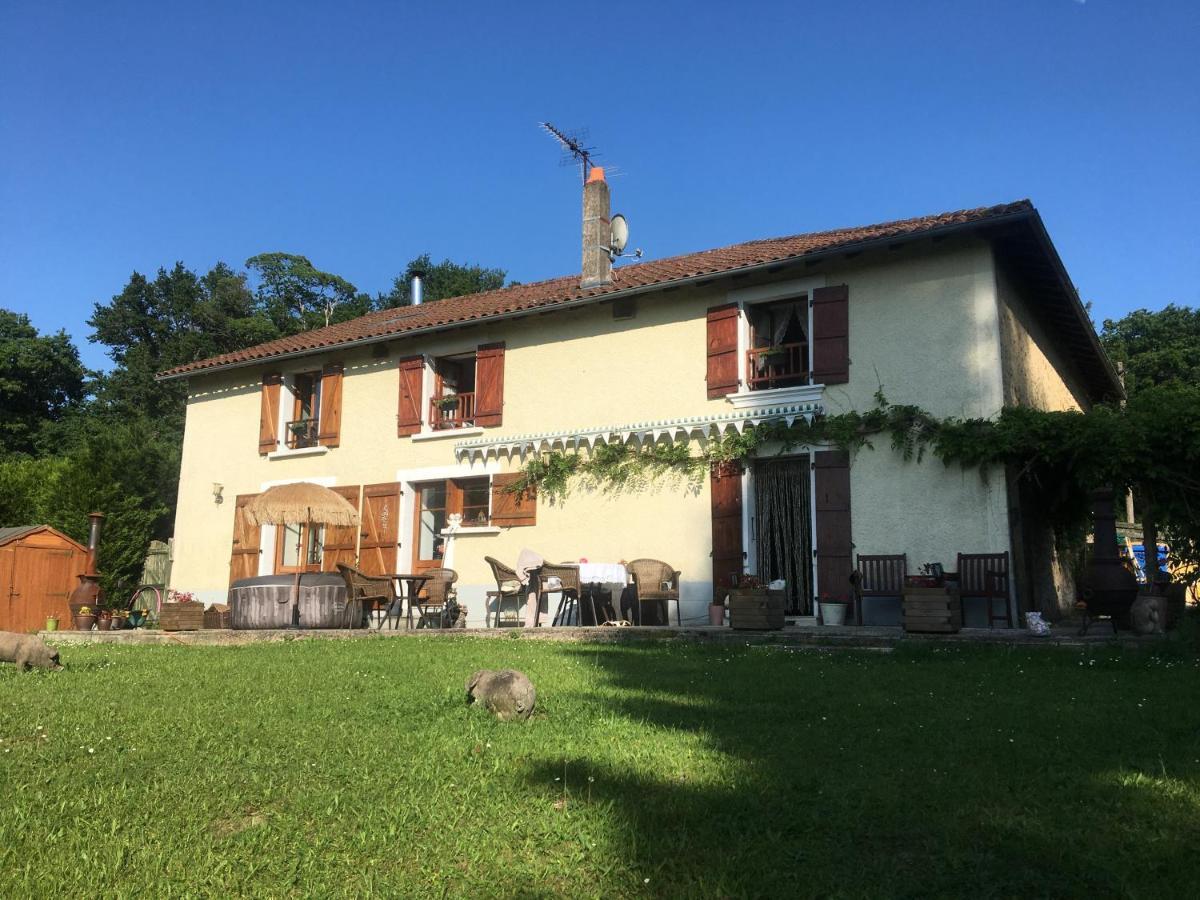 Maison Blanche De Hudson Cussac  Exteriér fotografie